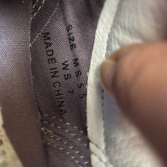 Vans leather old-school zip shoes! 👟 - Picture 4 of 8